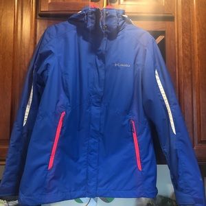 EUC Columbia women’s ski jacket MED